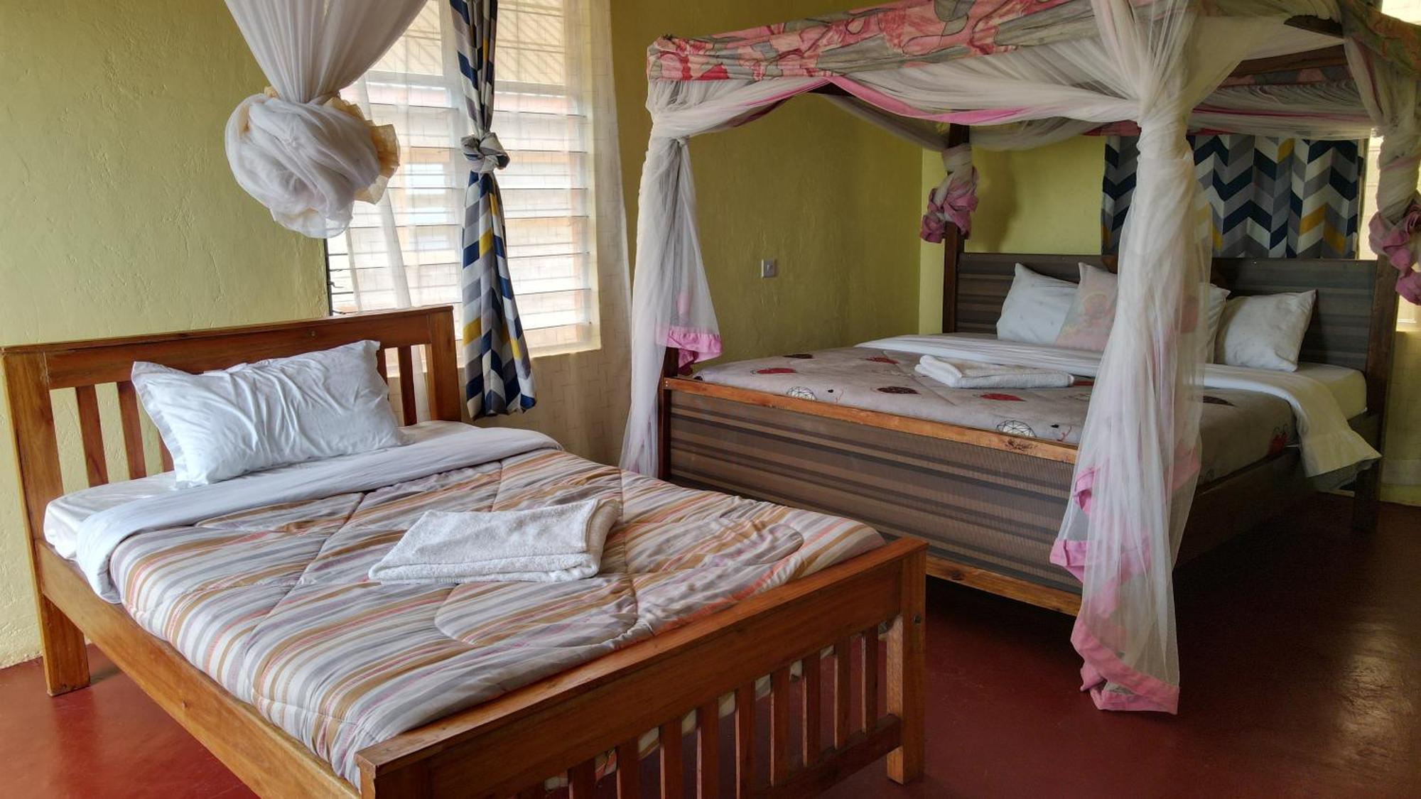 Voi Tausa Tsavo Eco Lodge מראה חיצוני תמונה