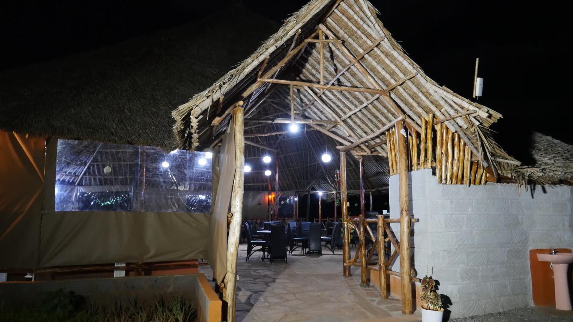 Voi Tausa Tsavo Eco Lodge מראה חיצוני תמונה